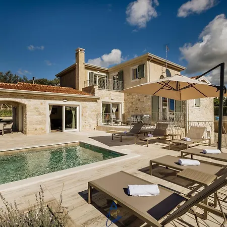 Villa Mila Visignano By Awaytocroatia *