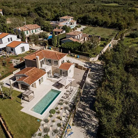 Mila Visignano By Awaytocroatia Višnjan