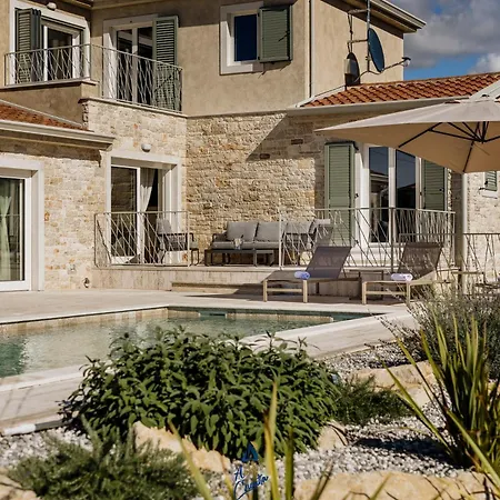 Villa Mila Visignano By Awaytocroatia *